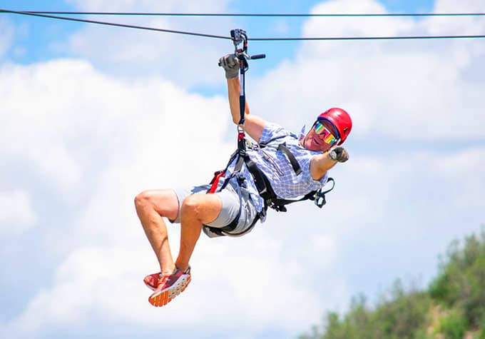 homepage-zipline-02